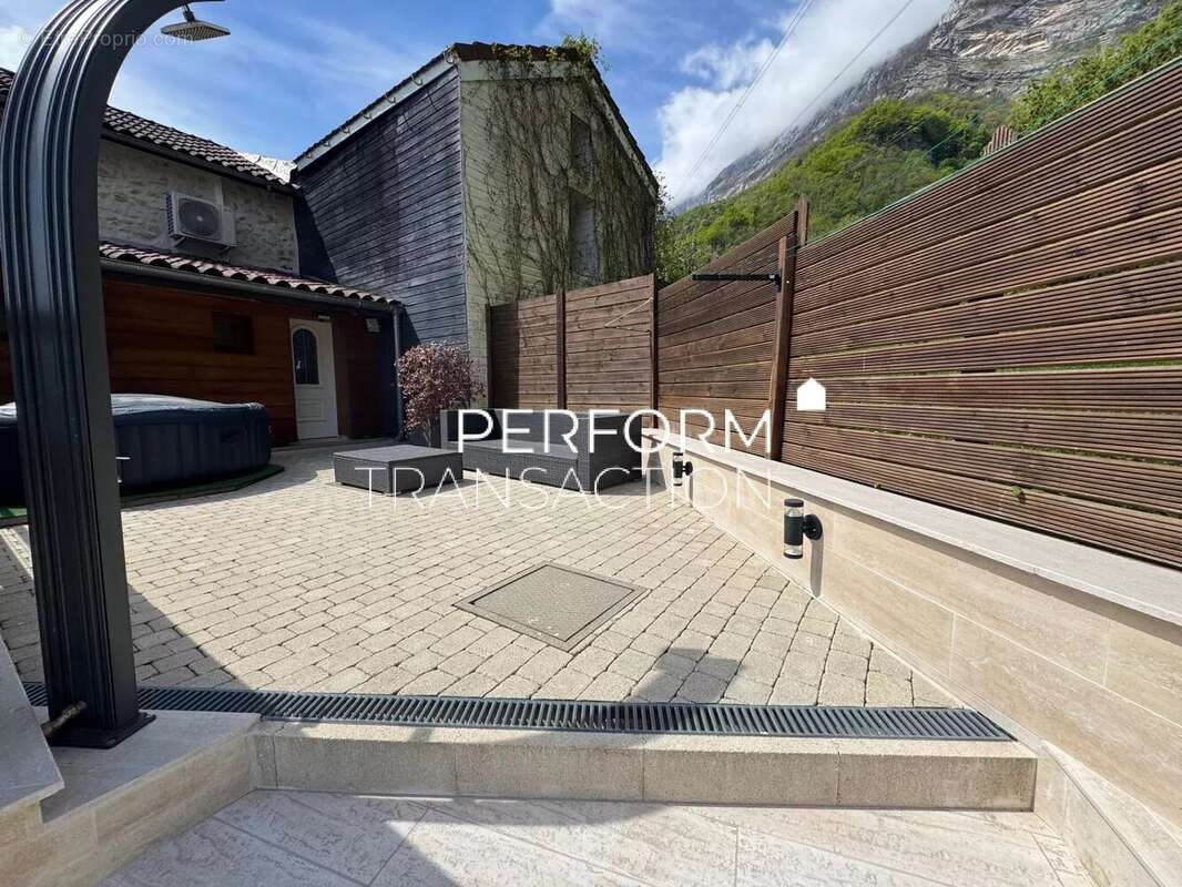 Maison à SAINT-PAUL-DE-VARCES