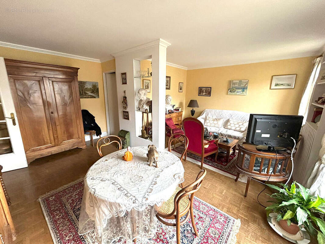 Appartement à CHEVILLY-LARUE