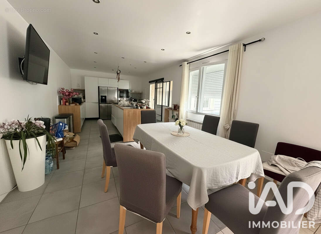 Maison 263 m² à Orvault  - photo 3