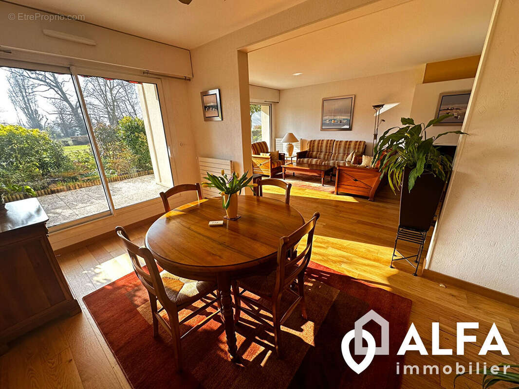 Appartement à ENGHIEN-LES-BAINS