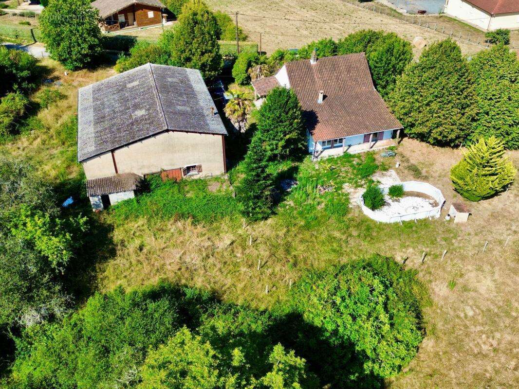 Vue et tranquillité pour cette maison avec hangar de 200m2 - photo 17