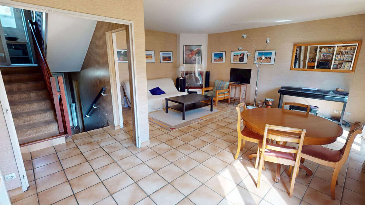 Maison à BURES-SUR-YVETTE