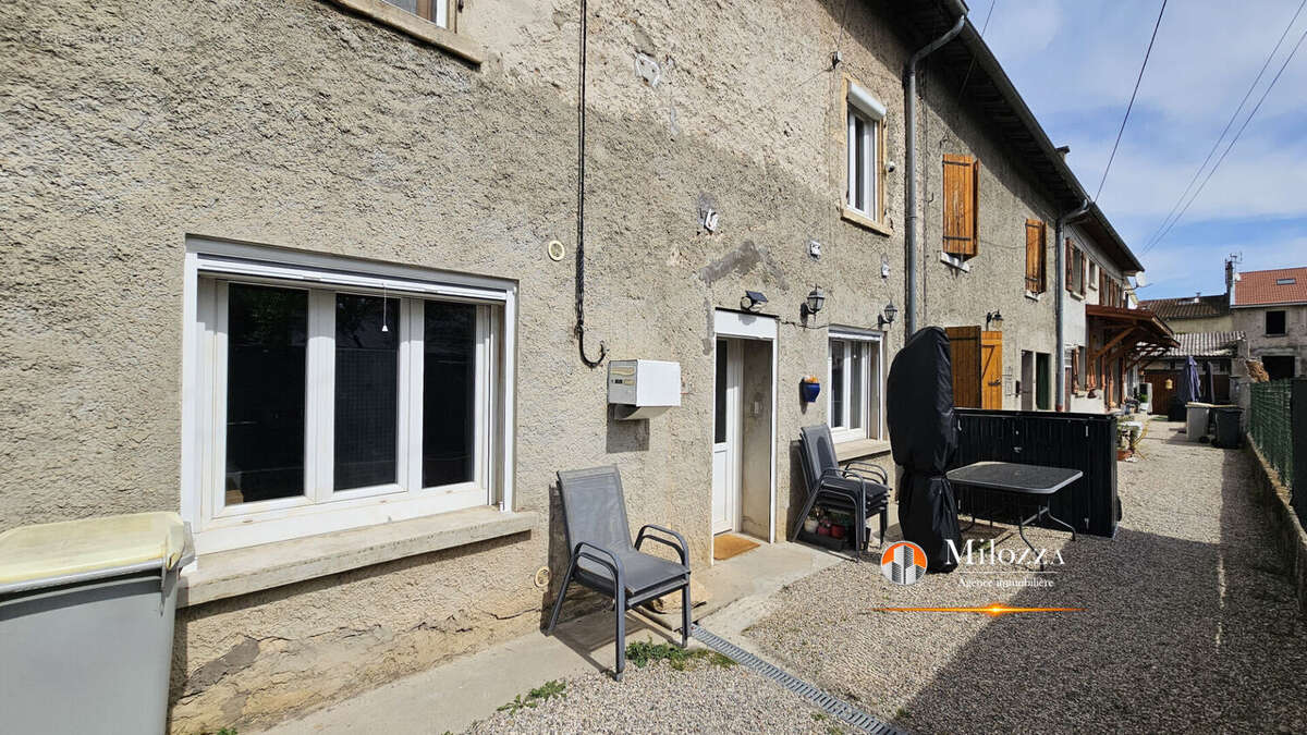 Maison à LA VERPILLIERE