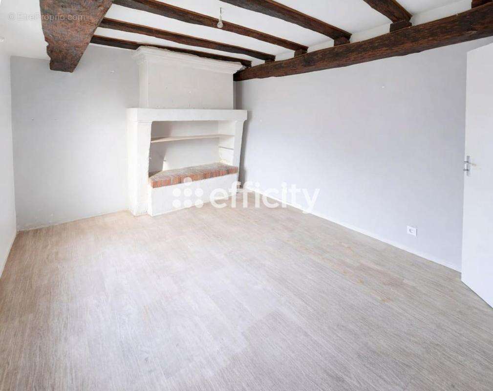 Maison à CHATEAU-DU-LOIR