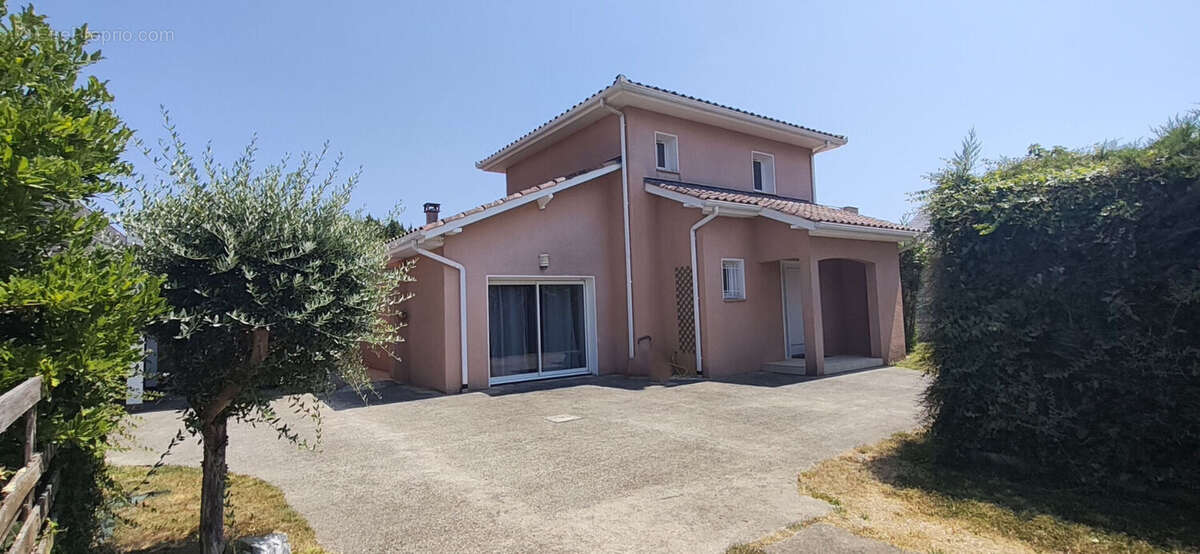 Maison Jurancon 6 pièce(s) 160 m2 - photo 2