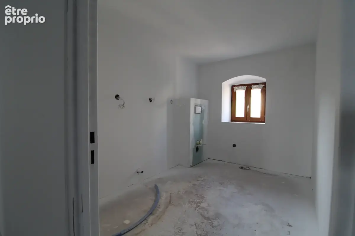 OBERMORSCHWIHR   Appartement 3 pièces de 90 m2 entièrement rénové   185 000 € - photo 8