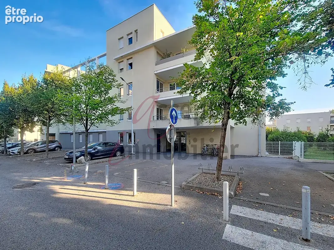 Avignon : Studio de plain-pied avec parking en résidence sécurisée - photo 1