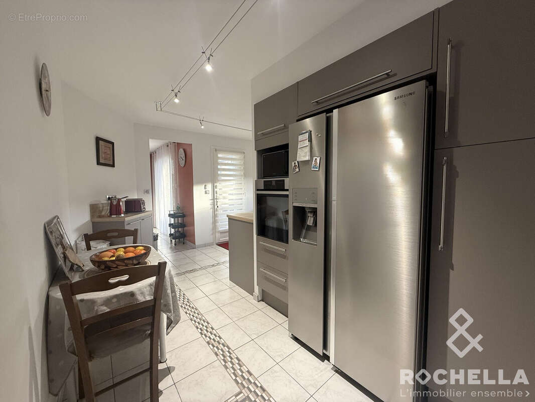 Cuisine - Maison à TONNAY-BOUTONNE