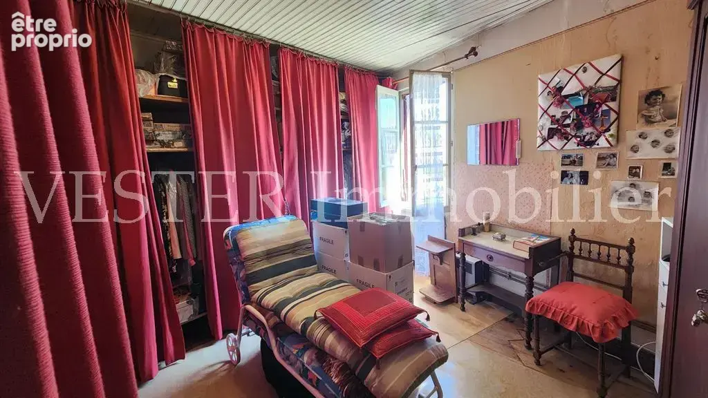 Grande maison de village avec 7 chambres, jardin et dépendances - photo 10