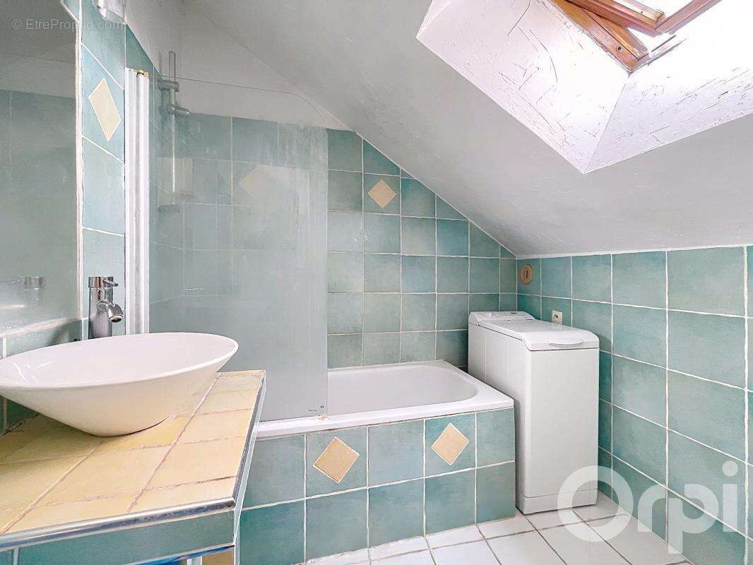 Appartement à EPINAY-SUR-ORGE