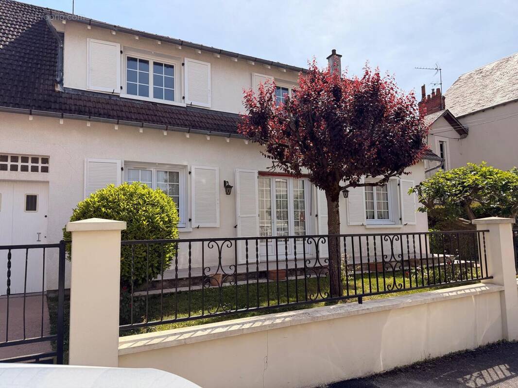 Photo 1 - Maison à BOURGES