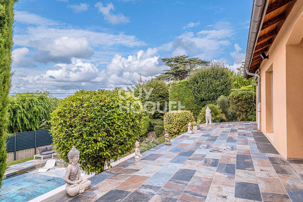 Maison à SAINTE-FOY-LES-LYON