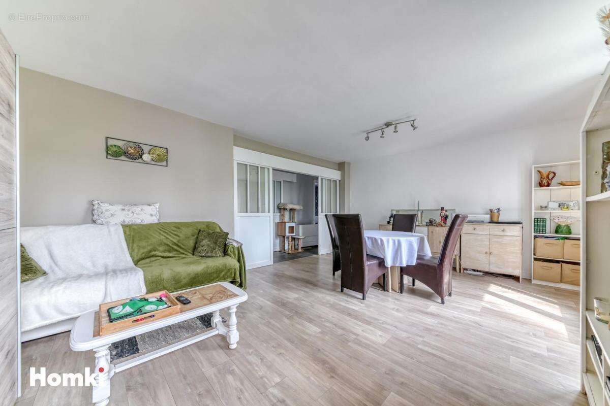 Appartement à BRON