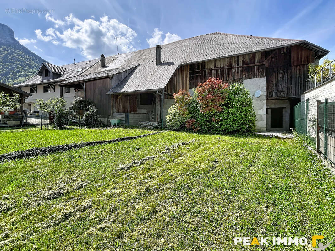 Appartement à DOUSSARD