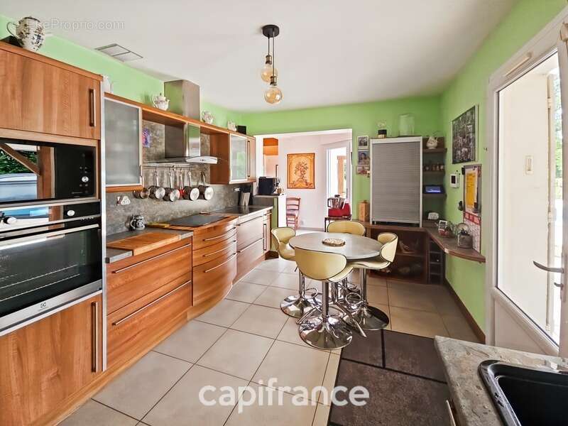 Maison à TIZAC-DE-LAPOUYADE