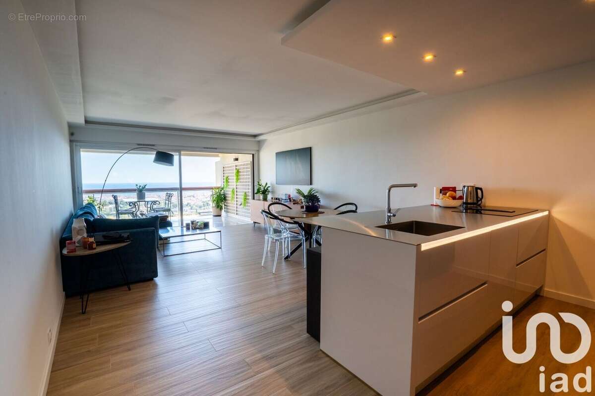Appartement 76 m² à Le Cannet  - photo 7