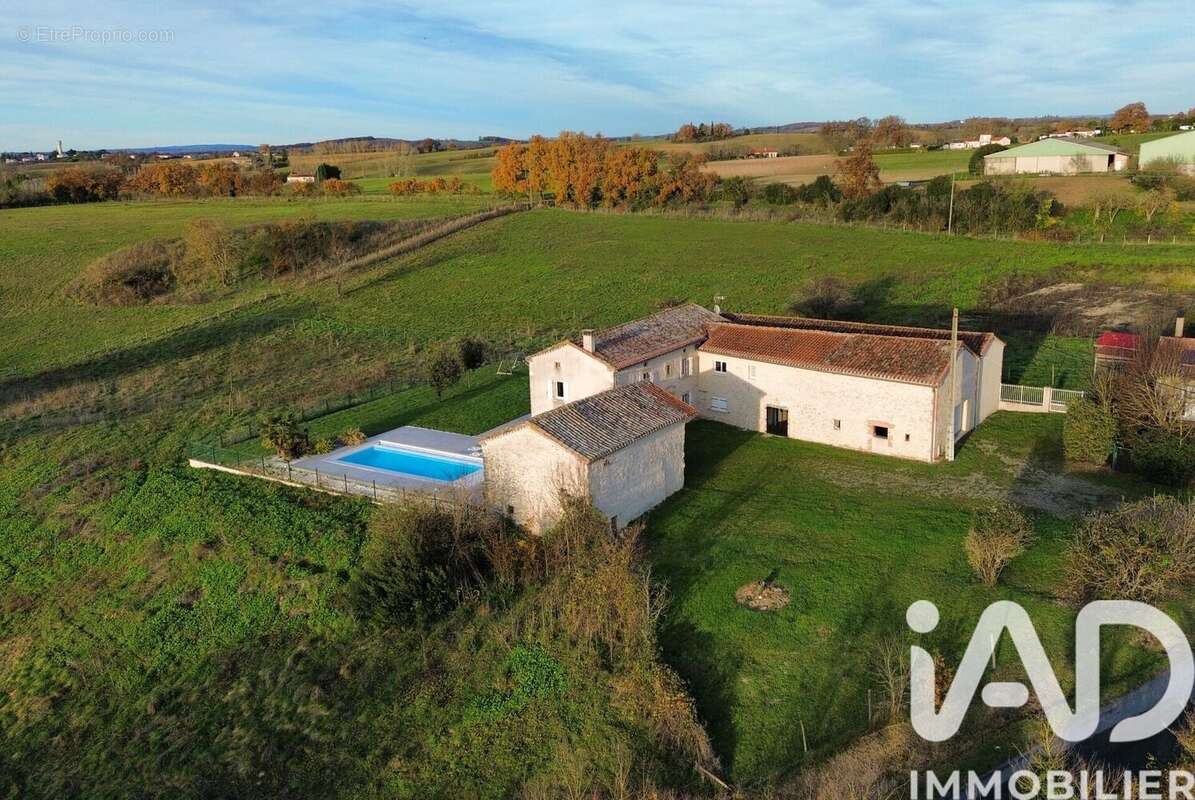 Photo 2 - Maison à FENOLS