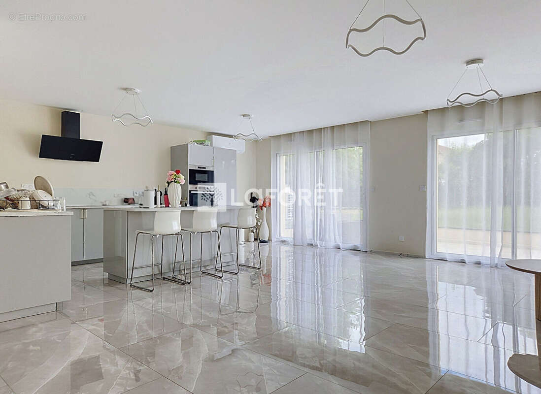 Plain pied récent 102m² - Saint Aubin Les Elbeuf - photo 3