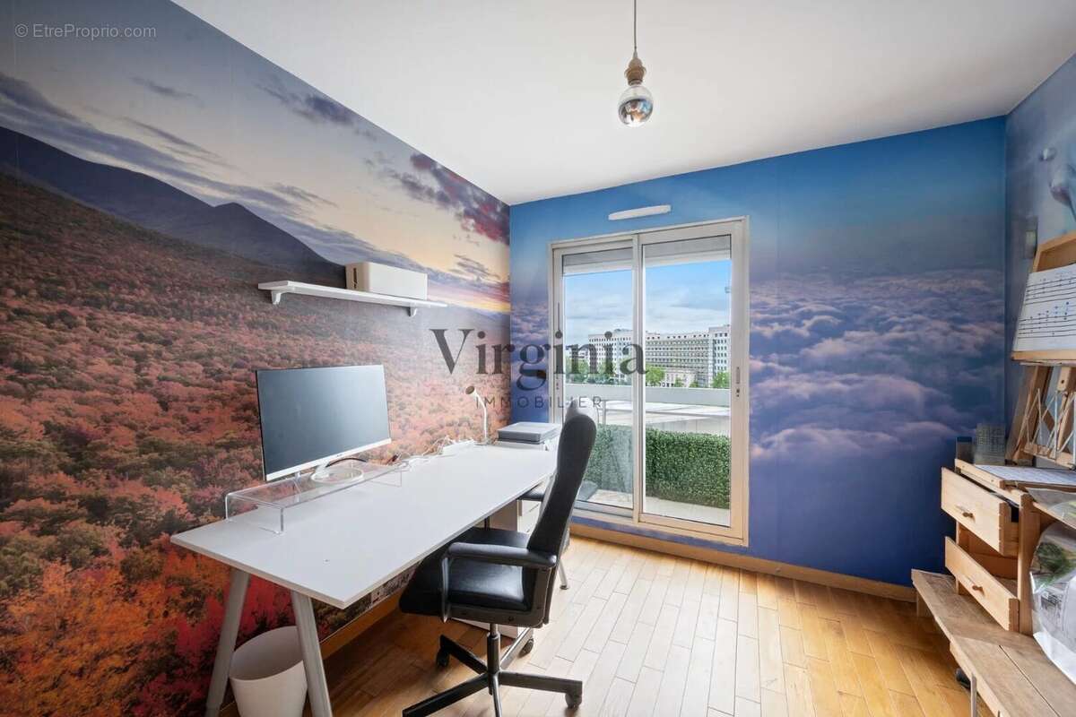 Appartement à CHARENTON-LE-PONT