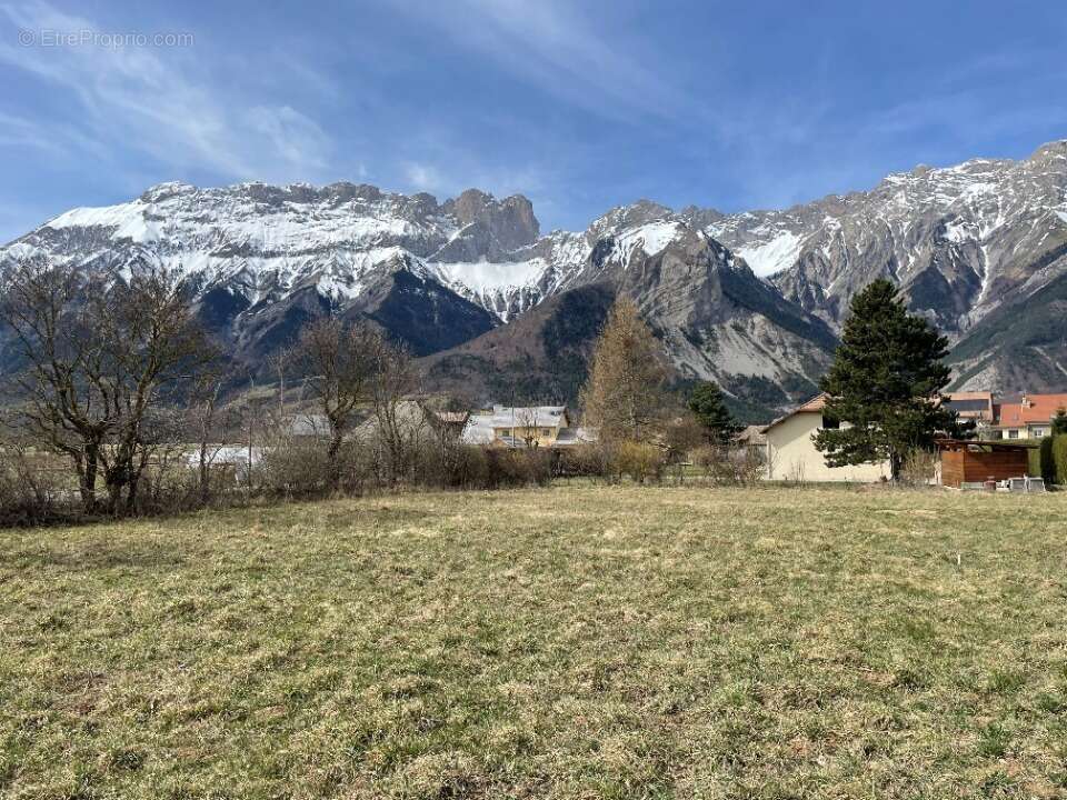 Terrain à CHAUFFAYER