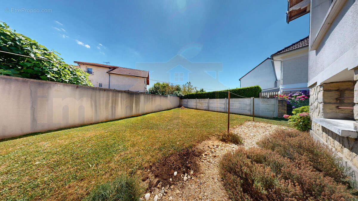 Maison à BOIS-D'ARCY