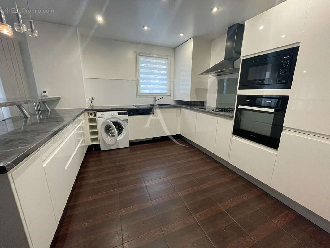 Appartement Nogent Sur Marne 5 pièce(s) 109.02 m2 - photo 3