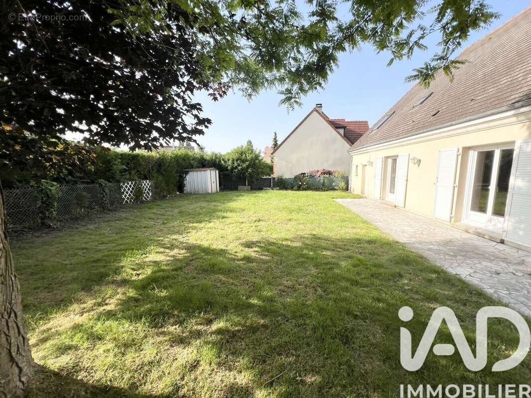 Photo 2 - Maison à NOGENT-LE-PHAYE