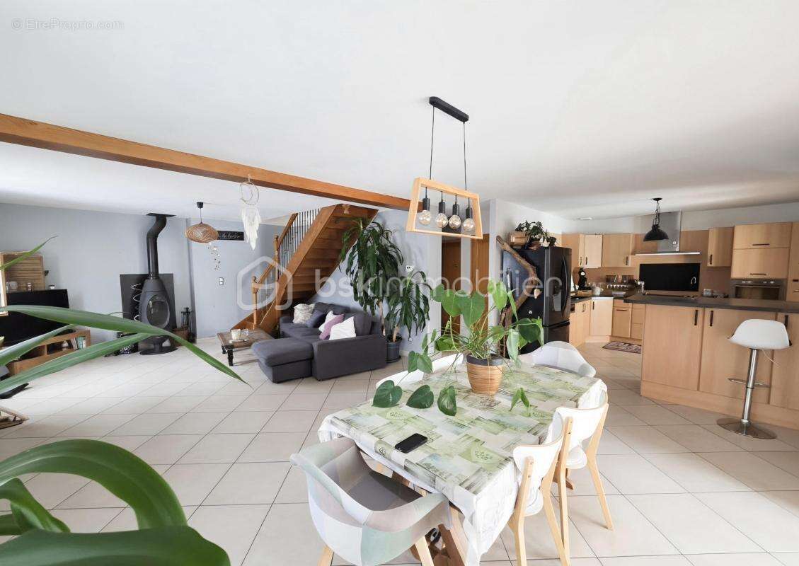 Maison Familliale T5 avec piscine - photo 3