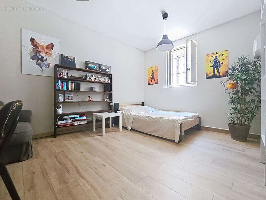Avignon  Intra muros. Élégante maison de caractère avec terrasses, garage et appartement indépendant - photo 5