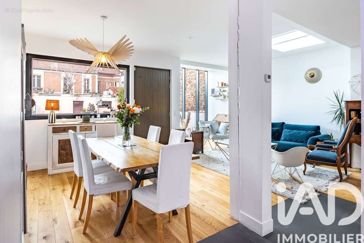 Photo 2 - Maison à GENTILLY