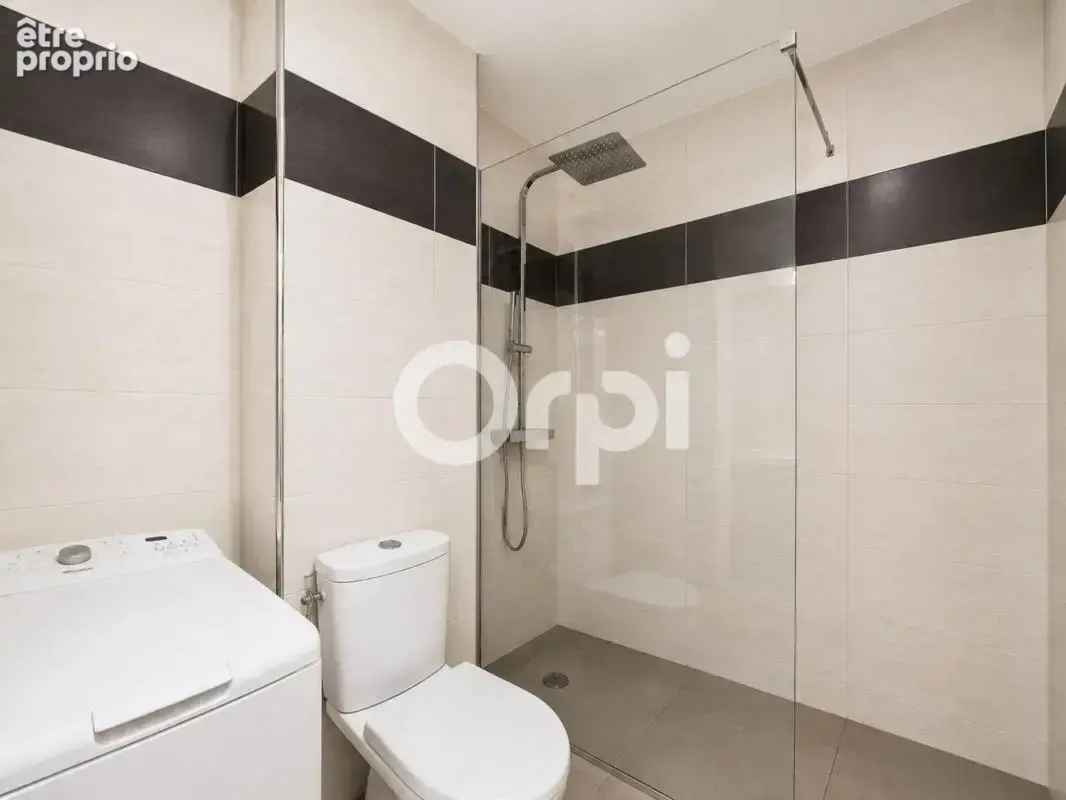 Studio - residence standing - parking -  cave- piscine - photo 6
