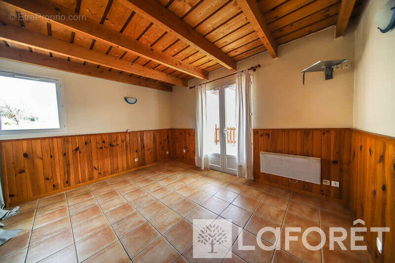 ** maison type 4 - châteauroux-les-alpes -  4 pièces - photo 5