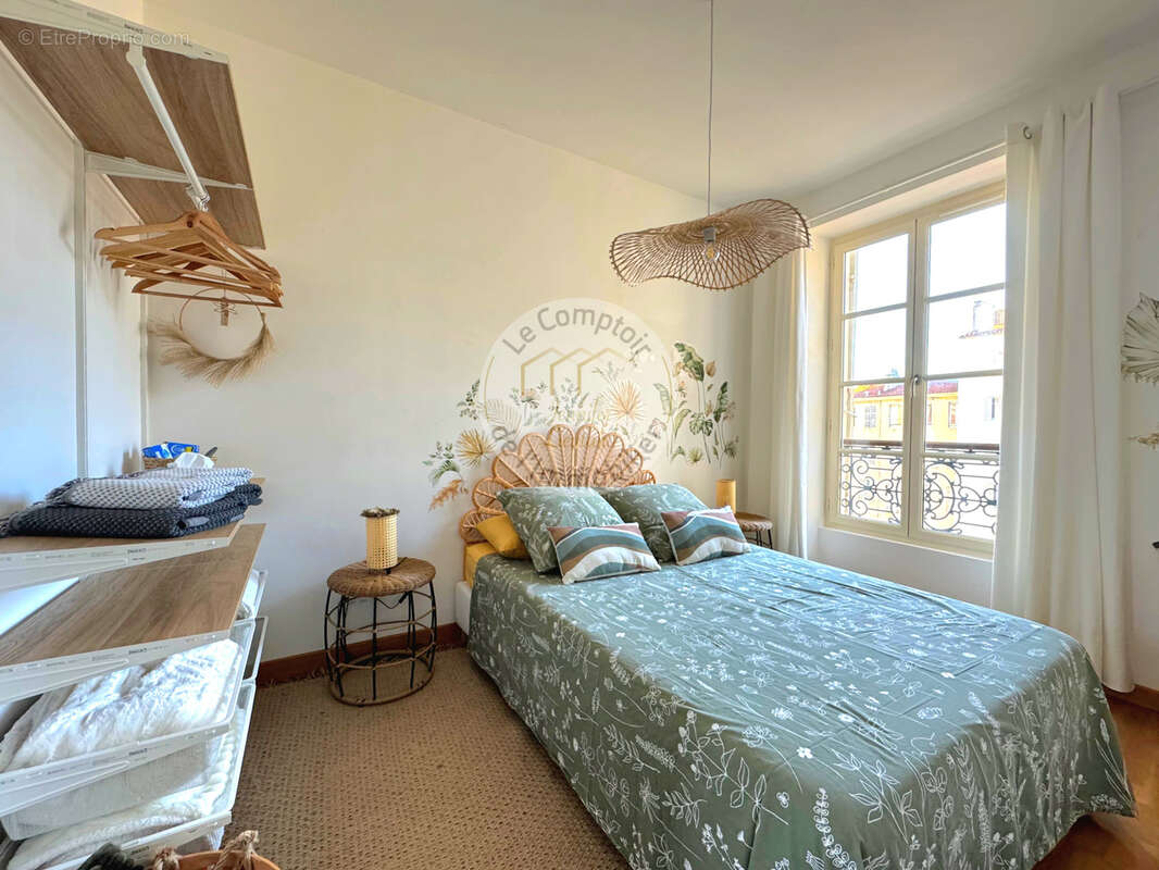 Appartement à MARSEILLE-2E