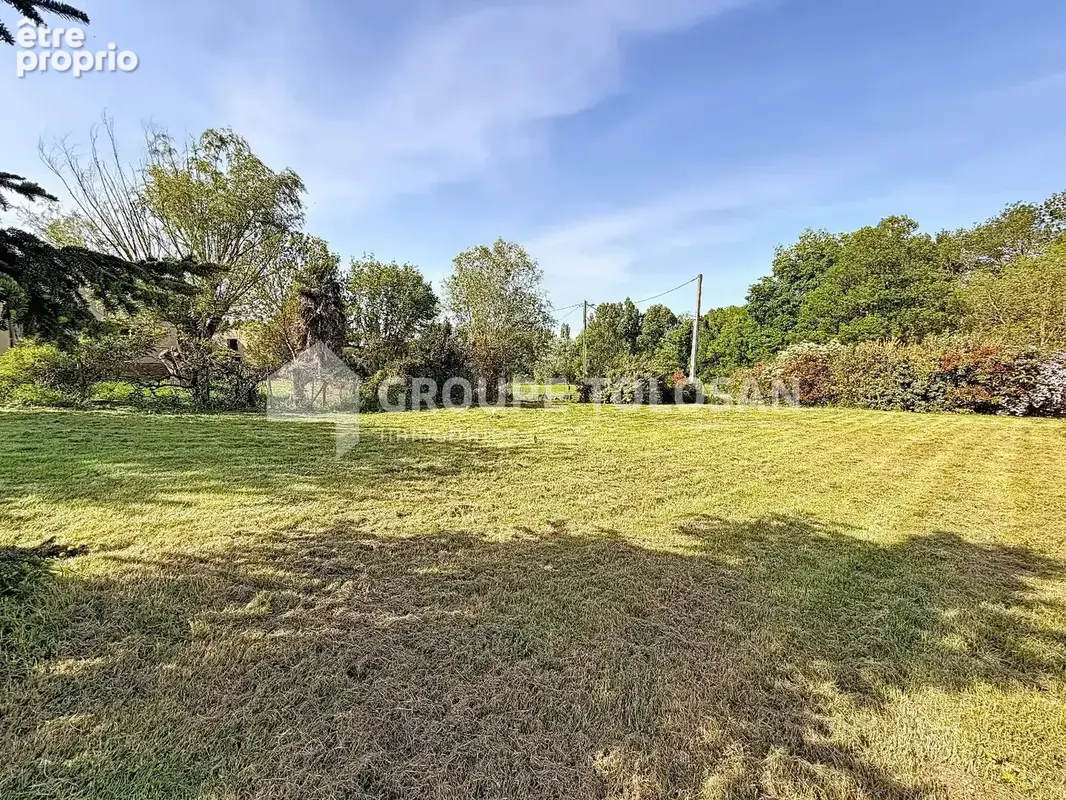 Photo Terrain à Gragnague au prix de 135 000€
