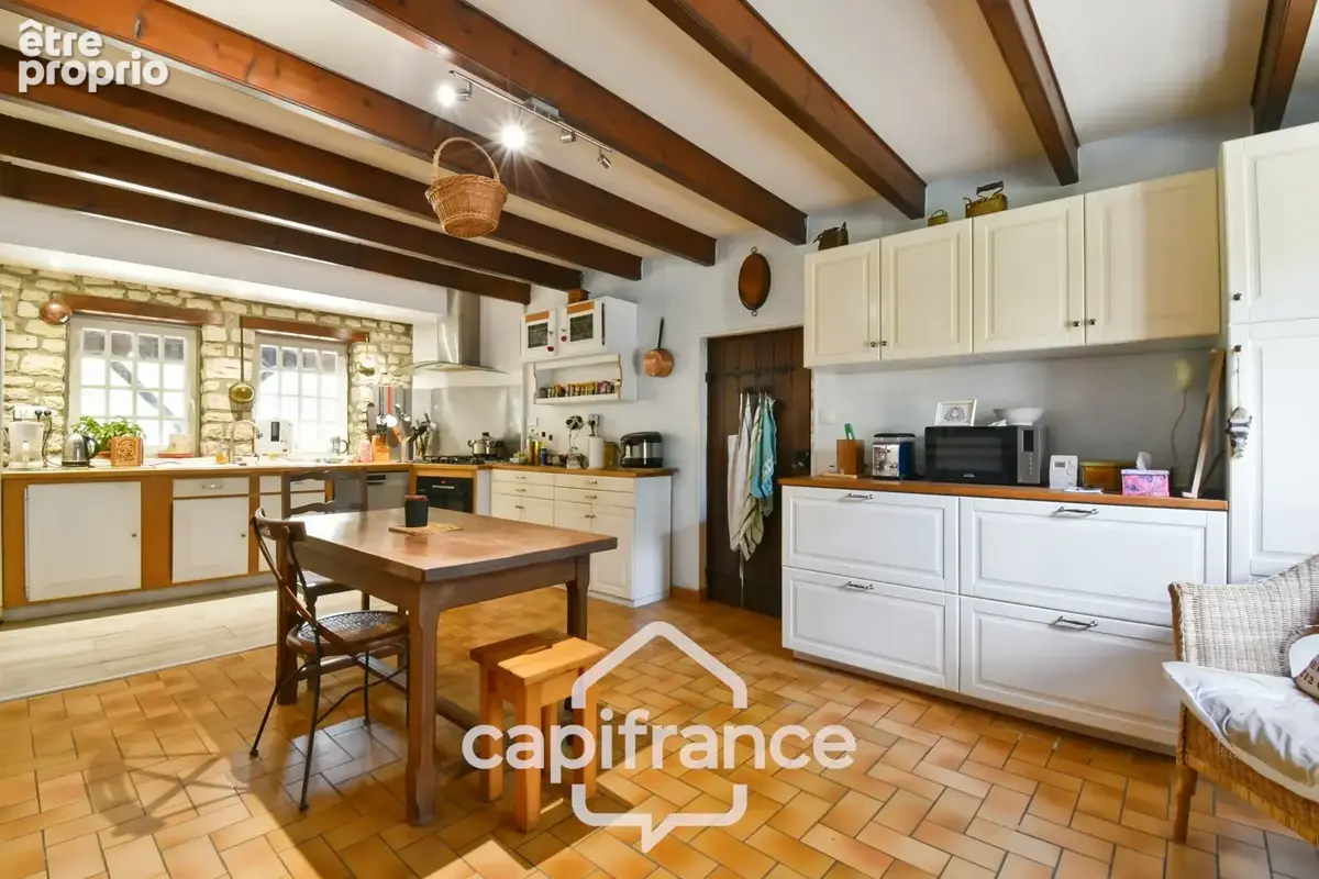 Maison de caractère à vendre 12 pièces SAINT SEVERIN SUR BOUTONNE (17) sur 4500m²de terrain arboré - photo 16