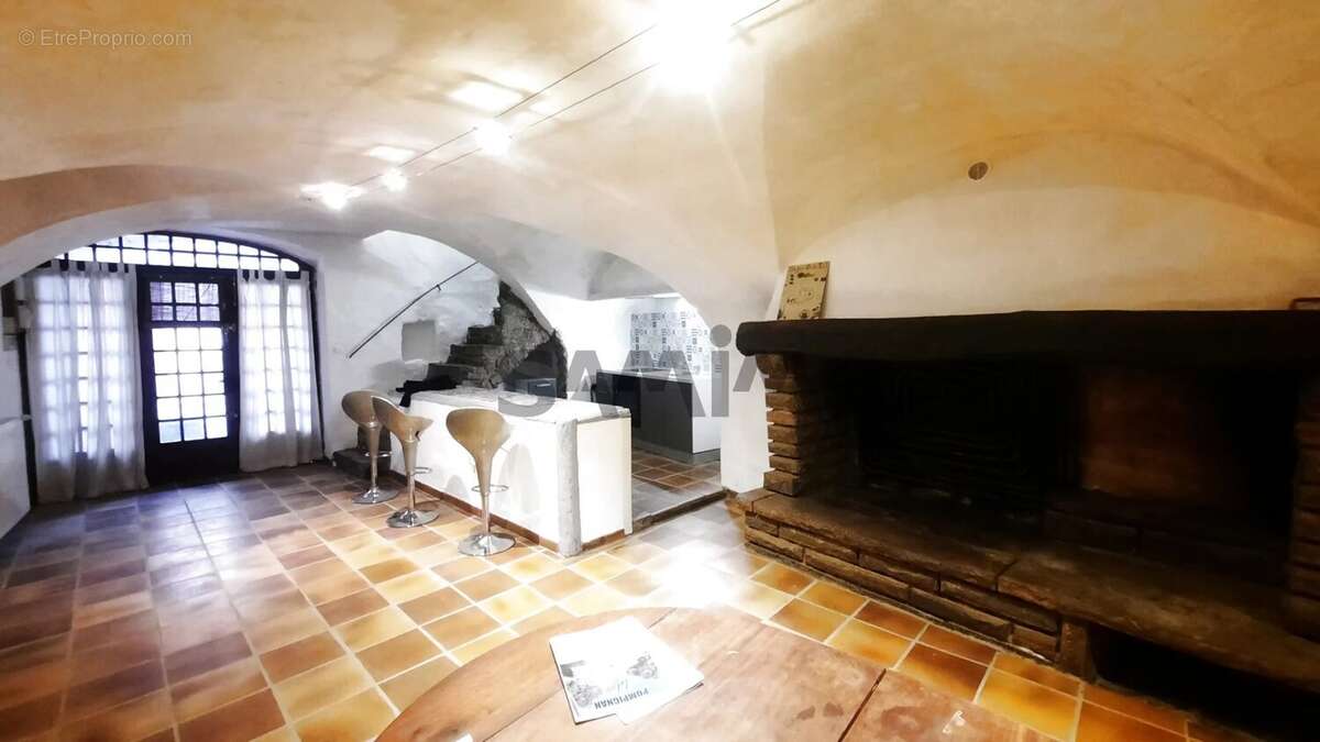 Maison à POMPIGNAN
