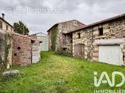 Photo 1 - Parking à CERSAY