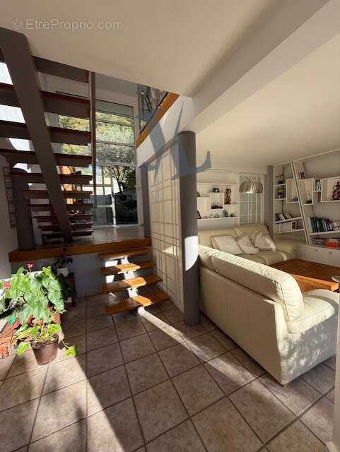 Maison à MONTMEYRAN