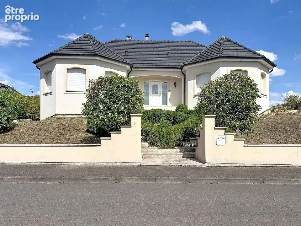 Thionville Guentrange/Quartier résidentiel - Maison individuelle de 148 27 m2 + sous-sol aménagé - 9,43 ares - photo 12