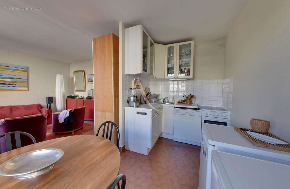 Appartement à PARIS-11E