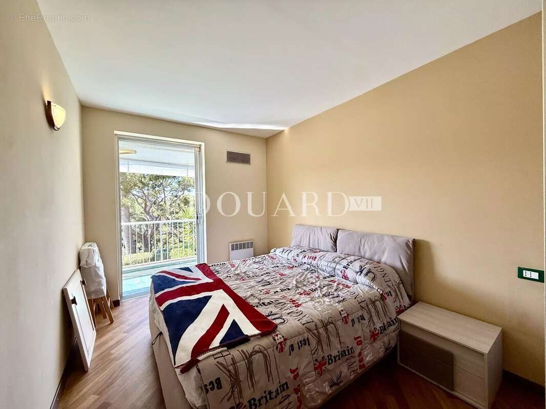 Appartement à ROQUEBRUNE-CAP-MARTIN
