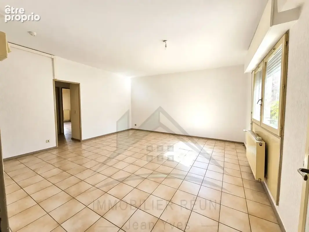 Du calme, de l’espace, 2 chambres et une terrasse… une visite s’impose ! - photo 4