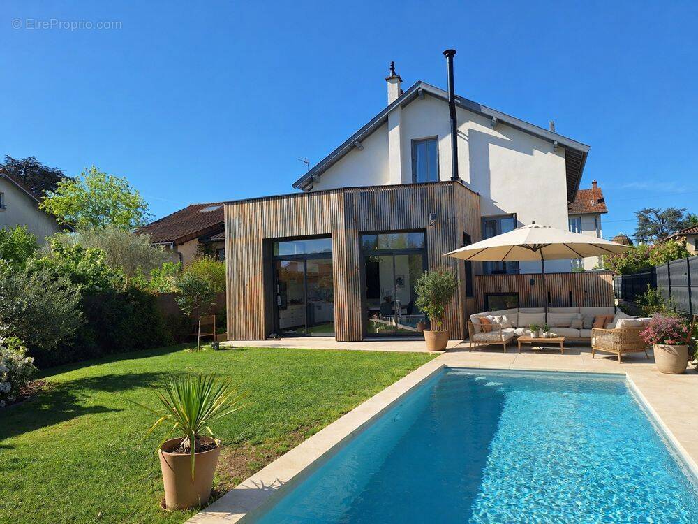 Maison à SAINTE-FOY-LES-LYON