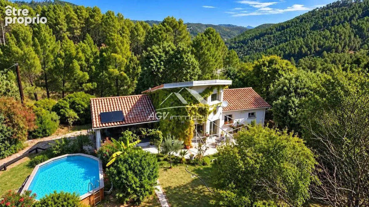 Maison à SAINT-PAUL-LA-COSTE