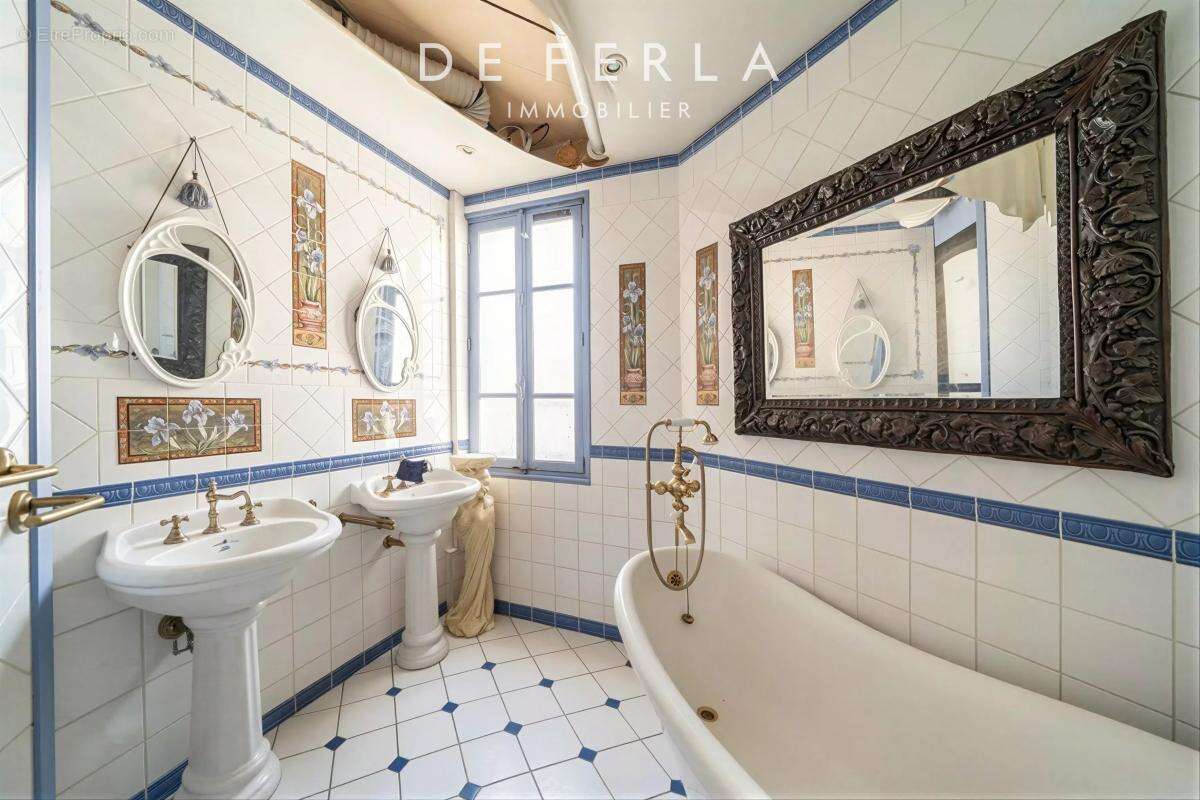 Appartement à PARIS-14E