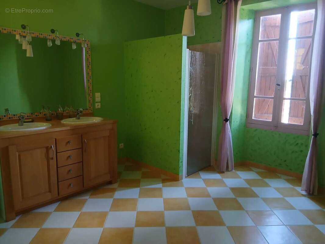 Maison en pierre avec terrain - photo 10