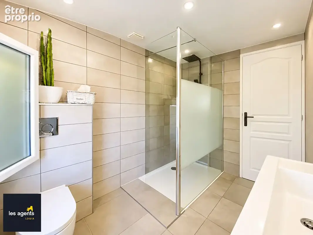 Superbe propriété avec piscine et espaces indépendants - photo 12
