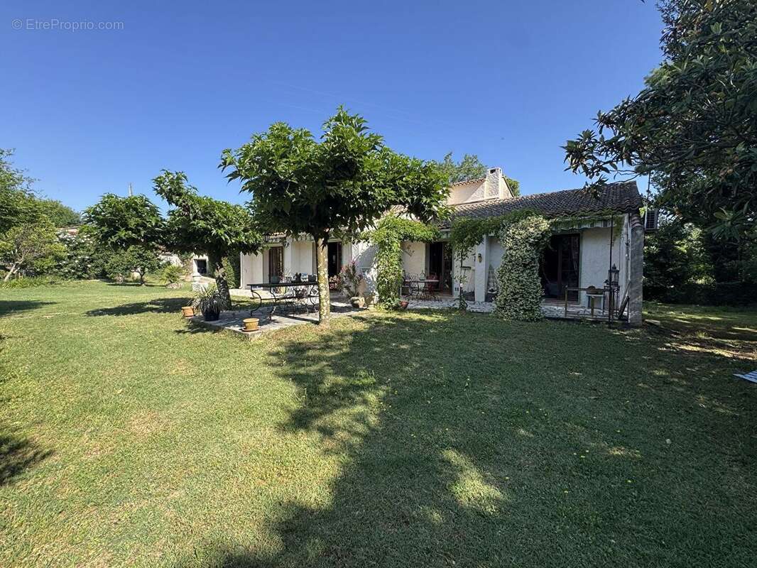 Maison à GONFARON