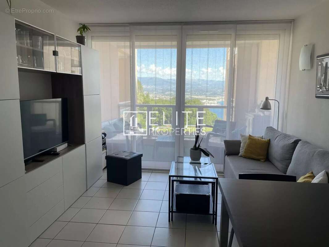 Appartement à THEOULE-SUR-MER