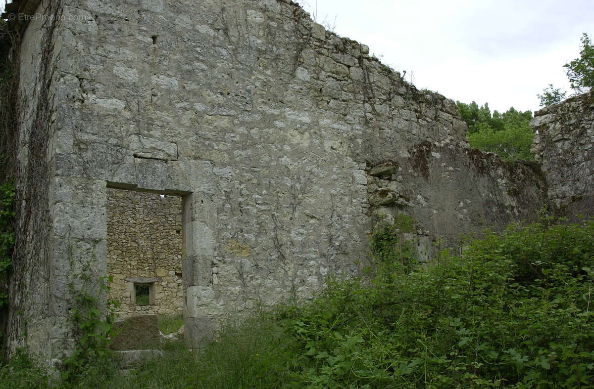 Terrain à LAROQUE-TIMBAUT
